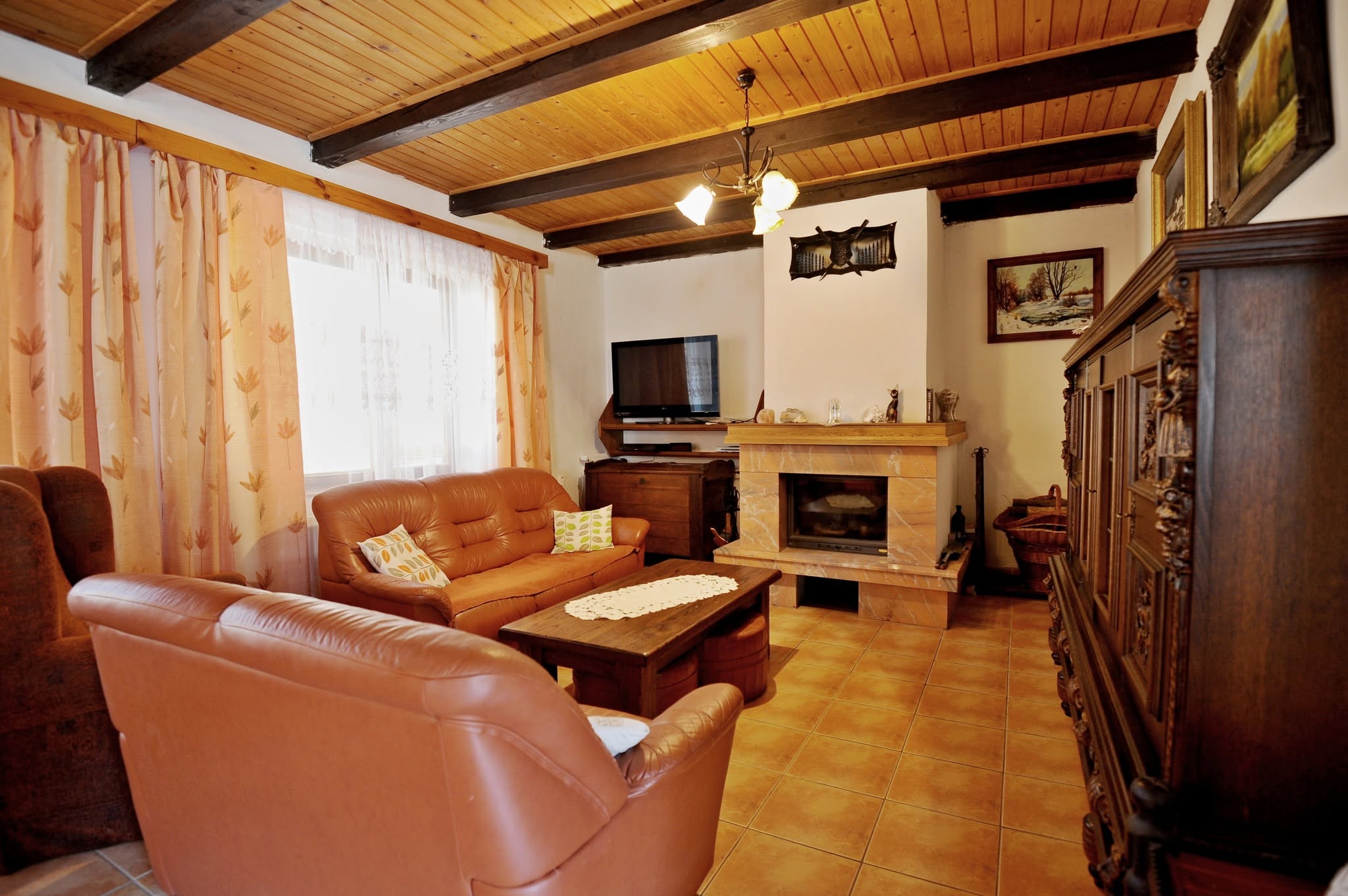 VÝNIMOČNÝ 5 IZBOVÝ RODINNÝ DOM na predaj - LUČENEC